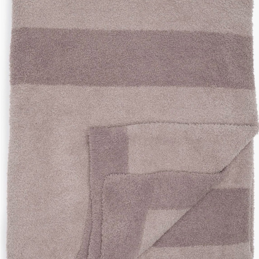 Price firm- Barefoot dreams Cozy Striped Throw Blanket in Beach Rock